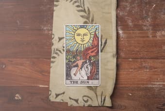 Lá Bài The Sun (Mặt Trời): Niềm Vui Rực Rỡ, Sự Thật Và Thành Công Trọn Vẹn