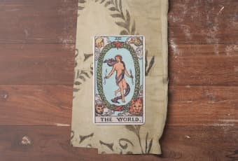 Lá Bài The World (Thế Giới): Khúc Khải Hoàn Của Sự Trọn Vẹn Và Viên Mãn